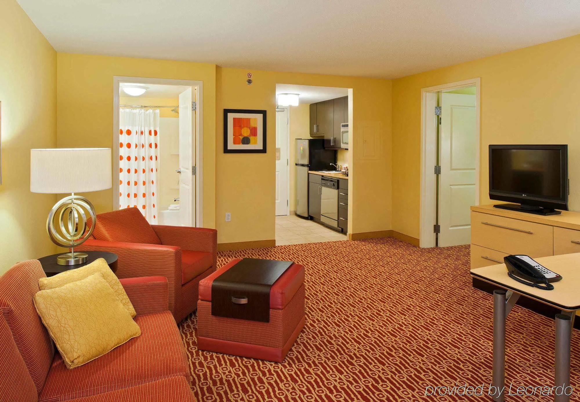 Towneplace Suites By Marriott Bethlehem Easton/Lehigh Valley Hollo Екстер'єр фото
